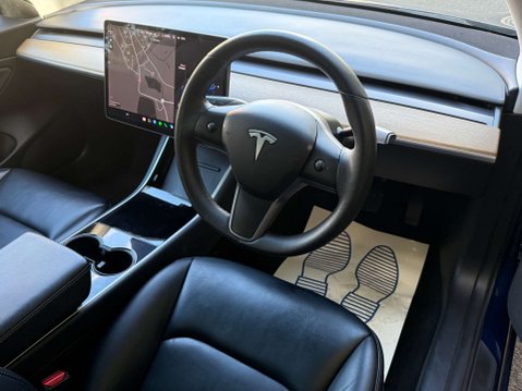 Tesla Model 3 Model 3 Long Range AWD 4WD 4dr 9