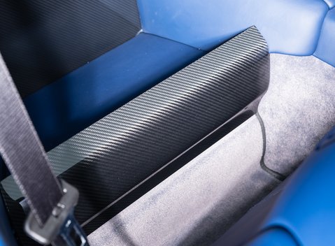 Aston Martin Vanquish Zagato Speedster 17