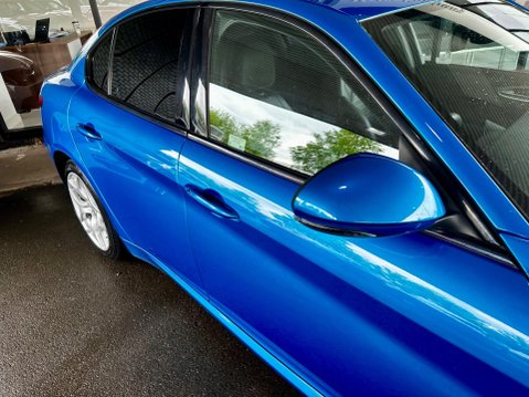Alfa Romeo Giulia 2.2 TD Speciale Auto Euro 6 (s/s) 4dr 43