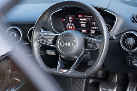 Audi TT 2.0 TT Black Edition TFSI Quattro Semi-Auto 4WD 3dr 19