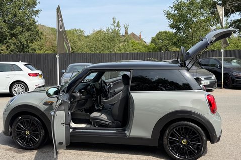Mini Hatch COOPER S LEVEL 2 - REVERSE CAMERA - APPLE CARPLAY 17