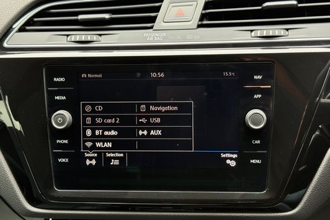 Volkswagen Touran SEL TSI DSG AUTOMATIC - 7 SEATS - ADAPTIVE CRUISE -DEMO +1 OWNER -FVWSH 44