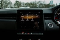 Renault Clio ICONIC TCE 24