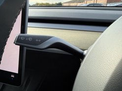Tesla Model Y (Dual Motor) Long Range SUV 5dr Electric Auto 4WDE (384 bhp) 38