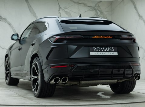 Lamborghini Urus 10