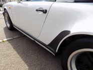 Porsche 911 CARRERA 3.2 TARGA 23