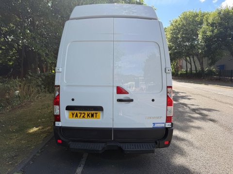Renault Master 2.3 dCi ENERGY 35 Business Long Overhang Panel Van RWD LWB Medium Roof Euro 3
