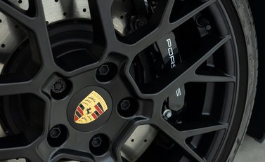 Porsche 911 Targa 4 GTS (992) 28