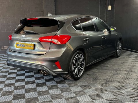 Ford Focus 1.5 Focus ST-Line X 5dr 27