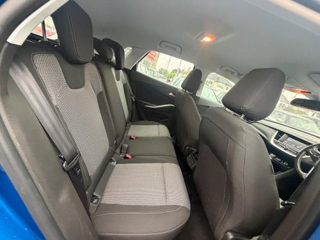 Vauxhall Grandland X SE PREMIUM 12