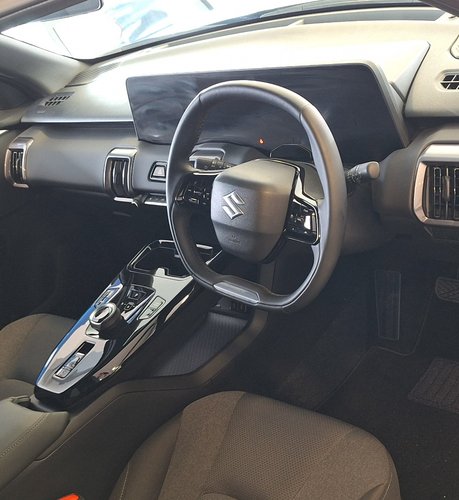 Suzuki e Vitara Motion 61kWh electric 2WD