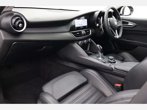 Alfa Romeo Giulia 2.1 Giulia Speciale TD Auto 4dr 52
