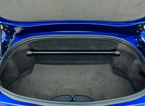 Aston Martin V12 Vantage Roadster 58