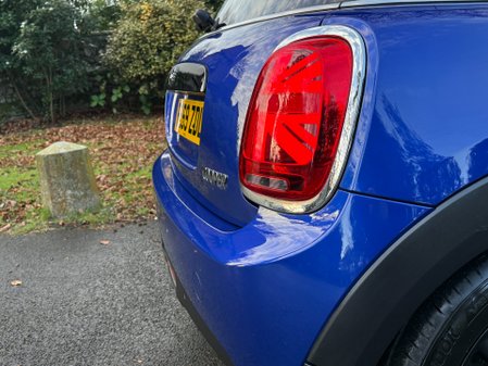 Mini Hatch COOPER CLASSIC 17