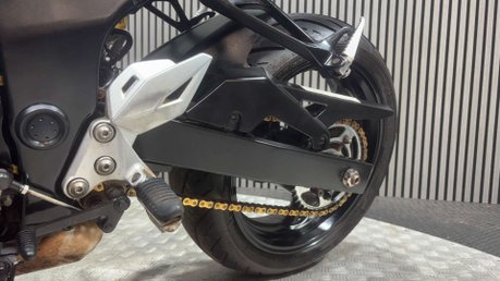 Suzuki GSR750 2011 ONLY 24K SPORTS EXHAUST LONG MOT NAKED BIKE 13