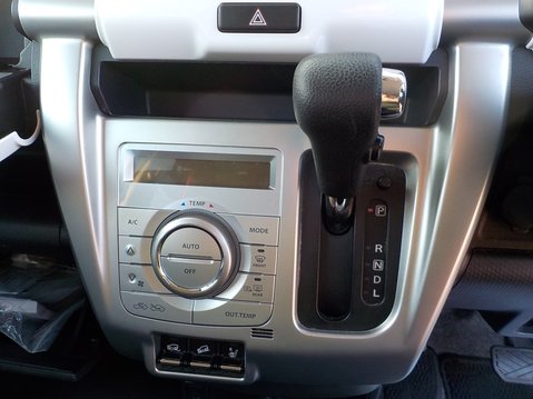 Suzuki Hustler HYBRID X 660cc Auto Kei Car MR41S Candy Pink 18