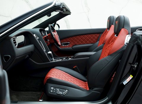 Bentley Continental GT V8 S Convertible 16