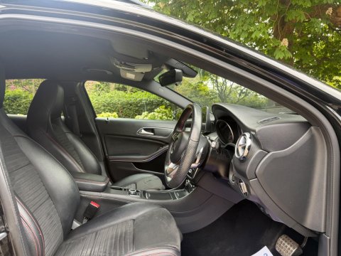 Mercedes-Benz GLA 1.6 GLA200 AMG Line Edition 7G-DCT Euro 6 (s/s) 5dr 11