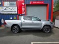 Toyota Hilux INVINCIBLE 4WD D-4D DCB AUTO 4