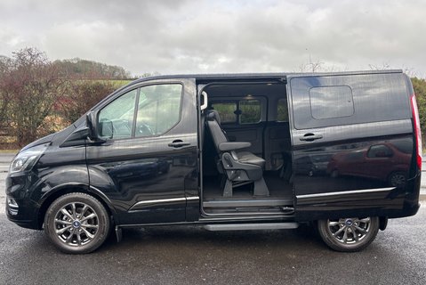 Ford Tourneo Custom 320 L1 Titanium X 185 ps 8 Seater 8