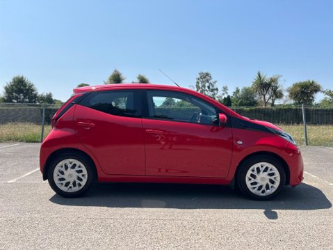 Toyota Aygo VVT-I X-PLAY X-SHIFT 15