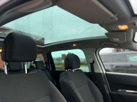 Peugeot 5008 1.6 5008 Allure Blue HDi S/S 5dr 10