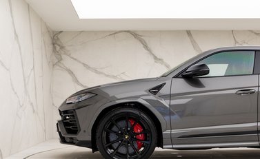 Lamborghini Urus 27