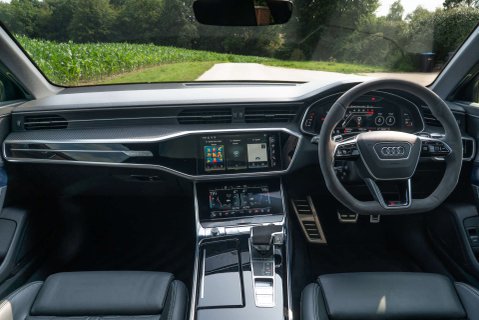 Audi RS6 Carbon Black Urban 9