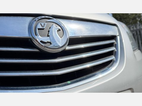 Vauxhall Meriva SE CDTI 11