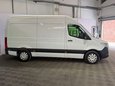 Mercedes-Benz Sprinter 2.0 Sprinter 315 Premium CDI MWB RWD 34