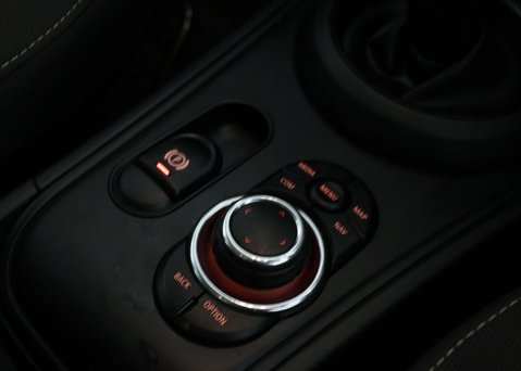 Mini Countryman 1.5 Countryman Cooper Classic Auto 5dr 27