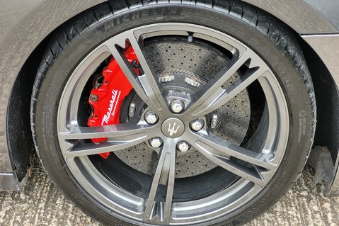 Maserati Granturismo MC STRADALE 25