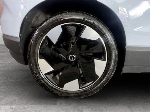 Volvo Ex30 Twin Performance 69kWh Plus SUV 5dr Electric Auto AWD (428 ps) Air Con - Al 10
