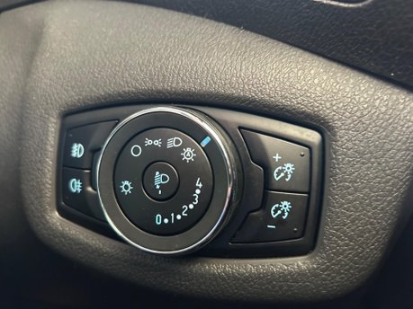 Ford Grand Tourneo Connect TITANIUM TDCI 32