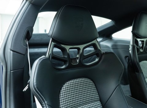 Porsche 911 GT3 TOURING (992) 15