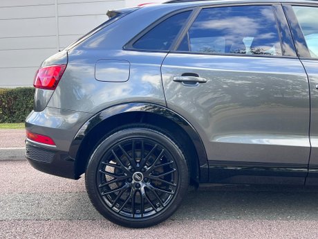Audi Q3 1.4 TFSI CoD Black Edition S Tronic Euro 6 (s/s) 5dr 76