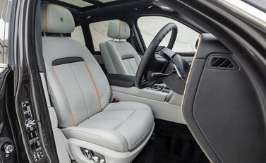 Rolls-Royce Cullinan 10