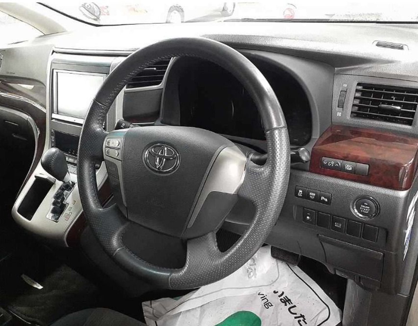 2012 Toyota Alphard JDM car for sale — photo 10 of 25
