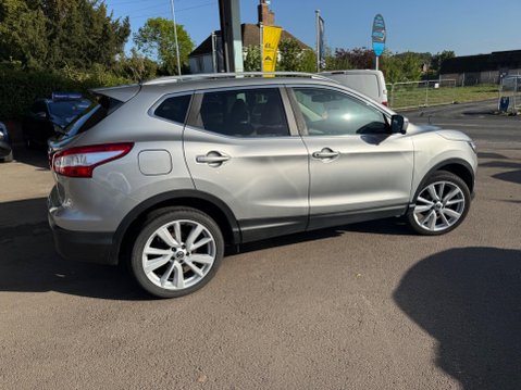 Nissan Qashqai 1.5 dCi Tekna 2WD Euro 6 (s/s) 5dr 9