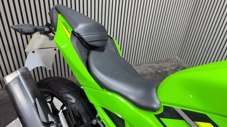 Kawasaki Ninja 2020 ONLY 13K LONG MOT WARRANTY SPORTS BIKE 125CC 21