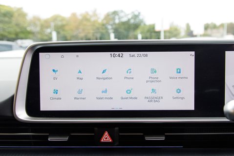 Hyundai IONIQ 6 PREMIUM 18