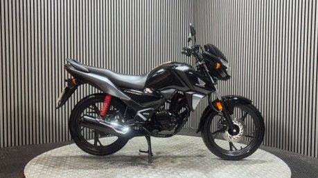 Honda CB 2021 ONLY 12K, JUST SERVICED, NEW MOT, WARRANTY LEARNER 125CC 1