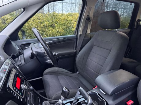 Ford S-Max 2.0 S-Max Titanium TDCi 138 5dr 25