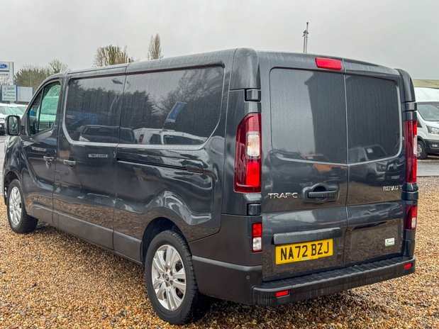 Renault Trafic LWB L2H1 Ll30 Sport Dci Air Con Navigation Sensors EURO 6 SELECT 8