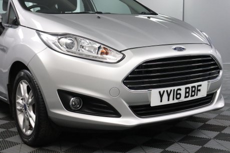 Ford Fiesta ZETEC 24