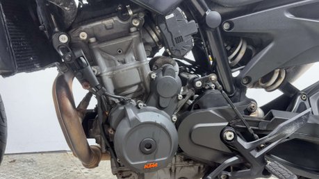 KTM Duke 2021 12K PROJECT BIKE SUPERMOTO SPARES OR REPAIR 890CC 28