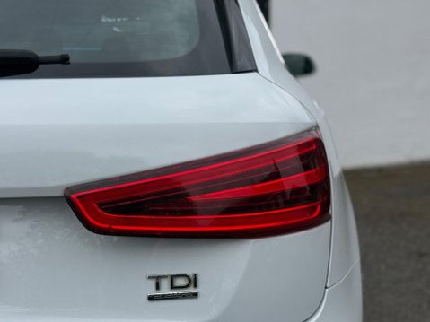Audi Q3 2.0 TDI S line S Tronic quattro Euro 5 (s/s) 5dr 36