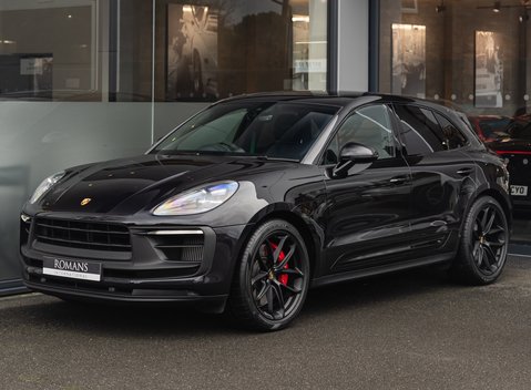 Porsche Macan GTS 2