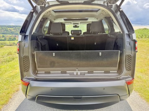 Land Rover Discovery SDV6 HSE LUXURY 32