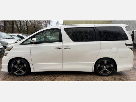 Toyota Vellfire AUTO - IMPORT 19